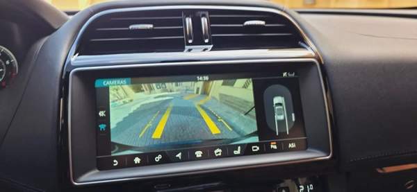 2017-Jaguar F Pace 35t Portfolio-Full option-Excellent Condition-Full Service History