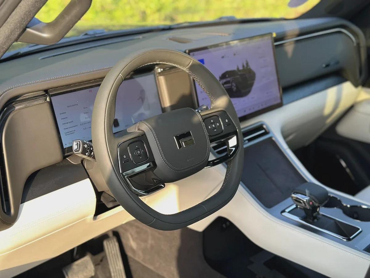 ROX 01 7 Seats / Export / 2025 / HYBRID / Long-Range-10-10