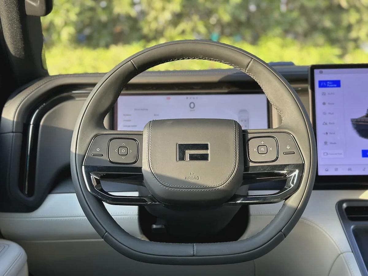 ROX 01 7 Seats / Export / 2025 / HYBRID / Long-Range-11-11