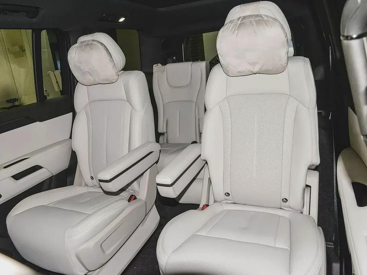 ROX 01 7 Seats / Export / 2025 / HYBRID / Long-Range-13-13