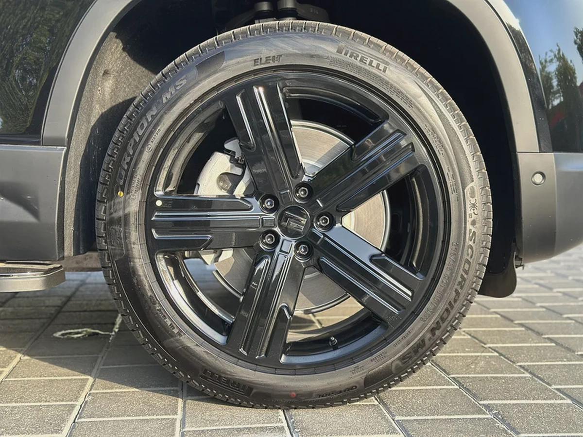 ROX 01 7 Seats / Export / 2025 / HYBRID / Long-Range-17-17