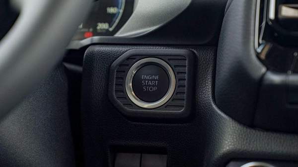 Toyota Prado Adventure Dual Tone 2.4T Adventure 2.4L