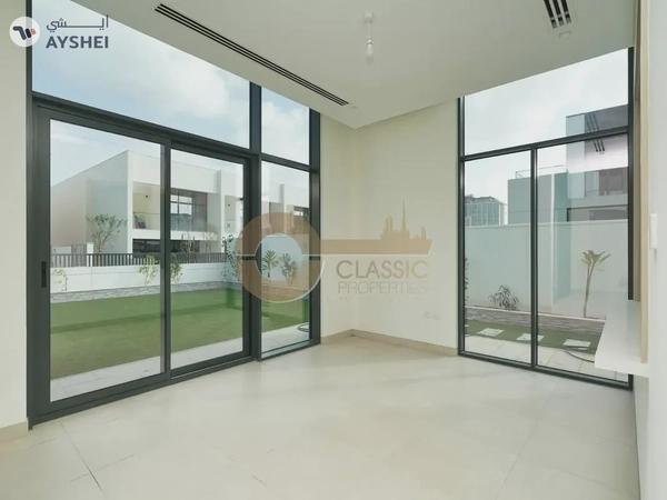 Brand New | Luxurious Townhouse | Huge Plot Size