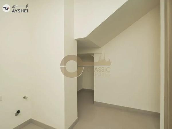 Brand New | Luxurious Townhouse | Huge Plot Size