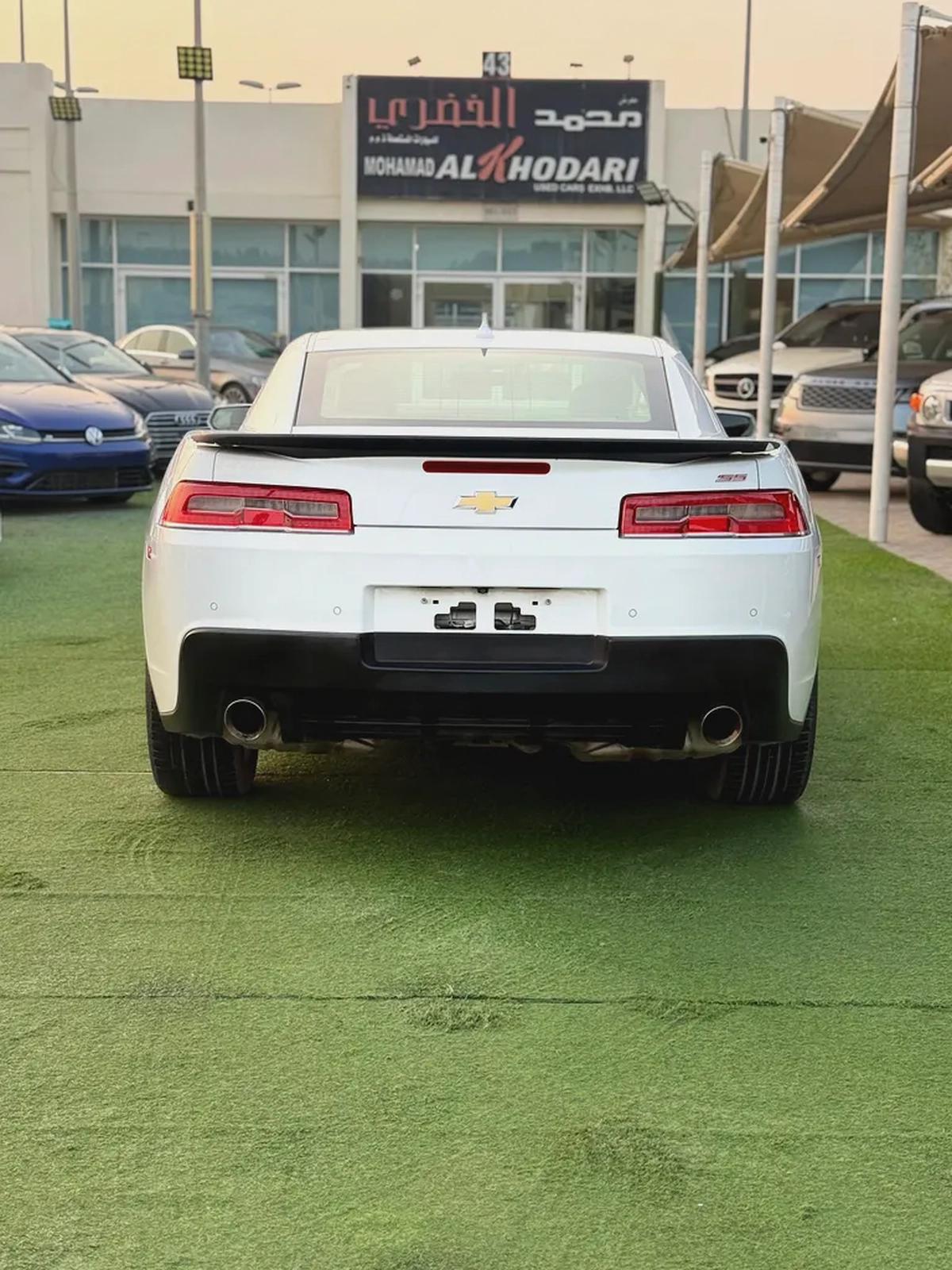 (2015) CHEVROLET CAMARO //GCC//FULL OPTION//LOW MILLAGE//ORIGINAL PAINT//EXCELLENT CONDITION//-6-6