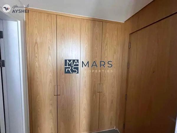 Brand new studio with gym pool and parking