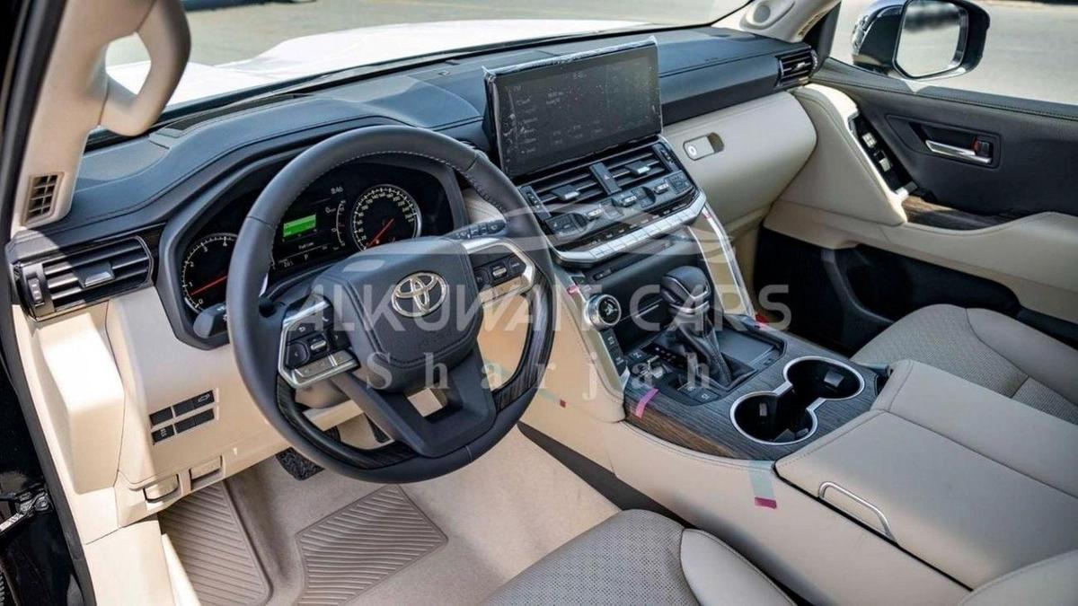 Toyota Land Cruiser TOYOTA LAND CRUISER LC300 VXR 3.3D AT MY2025 – BLACK-7-7