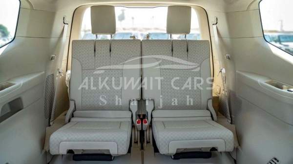 Toyota Land Cruiser TOYOTA LAND CRUISER LC300 VXR 3.3D AT MY2025 – BLACK