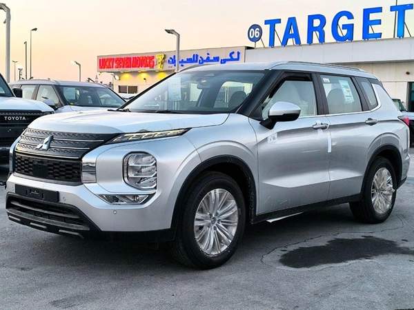 Mitsubishi Outlander OUTLANDER 5P-M-LINE 2.5L SUV FWD 5Doors