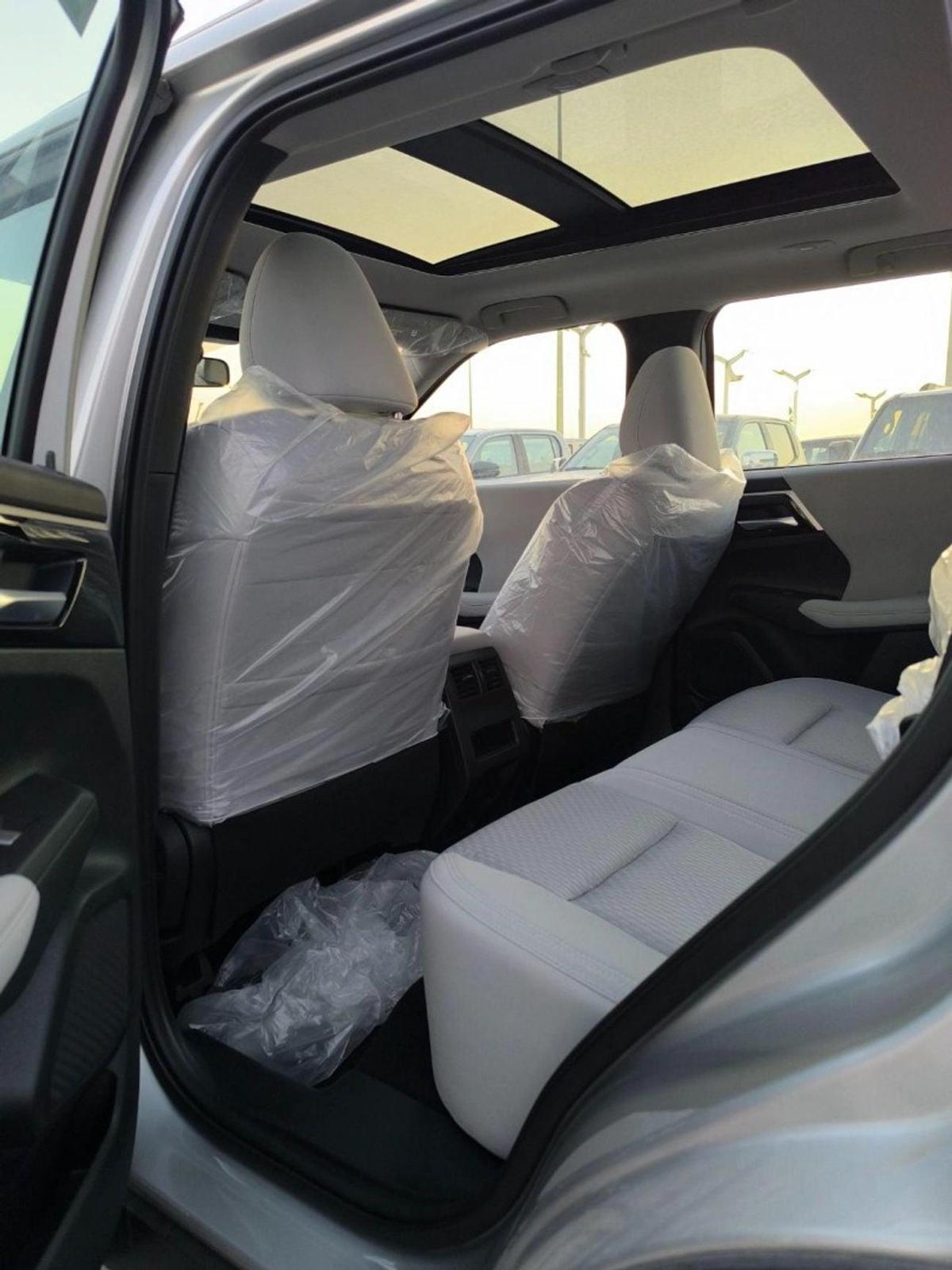 Mitsubishi Outlander OUTLANDER 5P-M-LINE 2.5L SUV FWD 5Doors-10-10