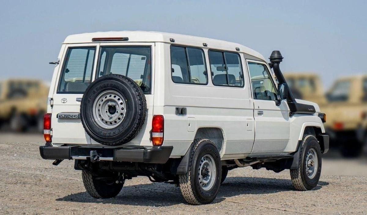 Toyota Land Cruiser 70 LC78 4.2L V6 DIESEL 3DOOR-3-3