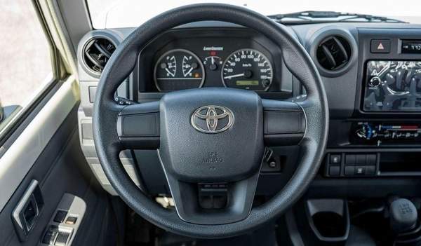 Toyota Land Cruiser 70 LC78 4.2L V6 DIESEL 3DOOR