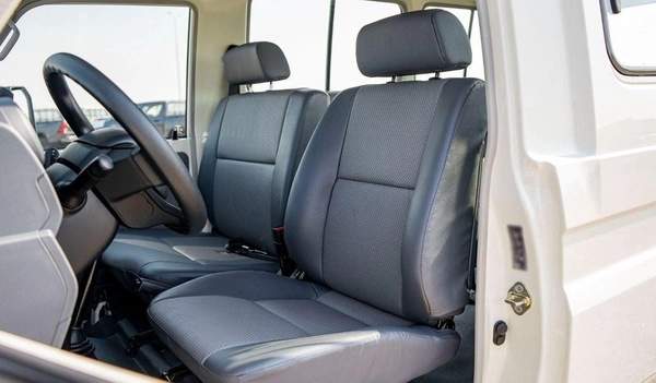 Toyota Land Cruiser 70 LC78 4.2L V6 DIESEL 3DOOR