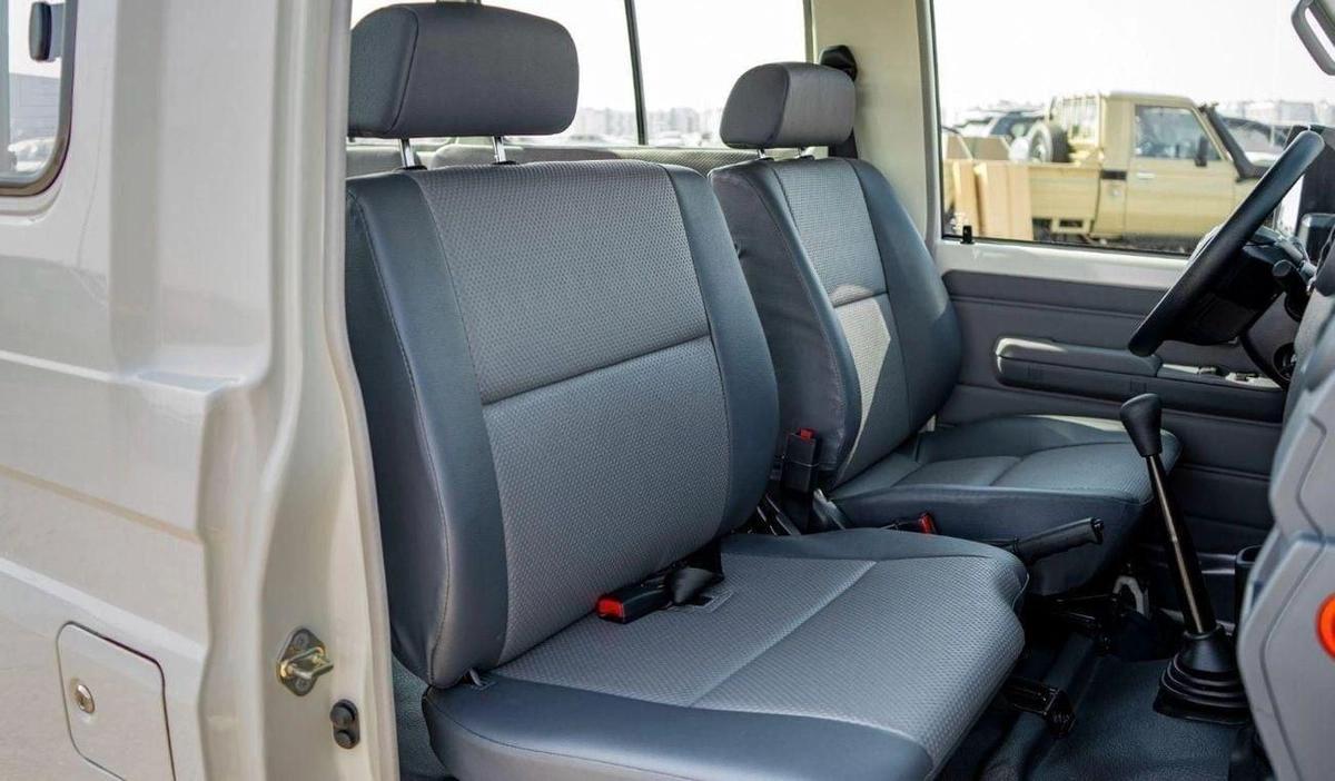 Toyota Land Cruiser 70 LC78 4.2L V6 DIESEL 3DOOR-12-12