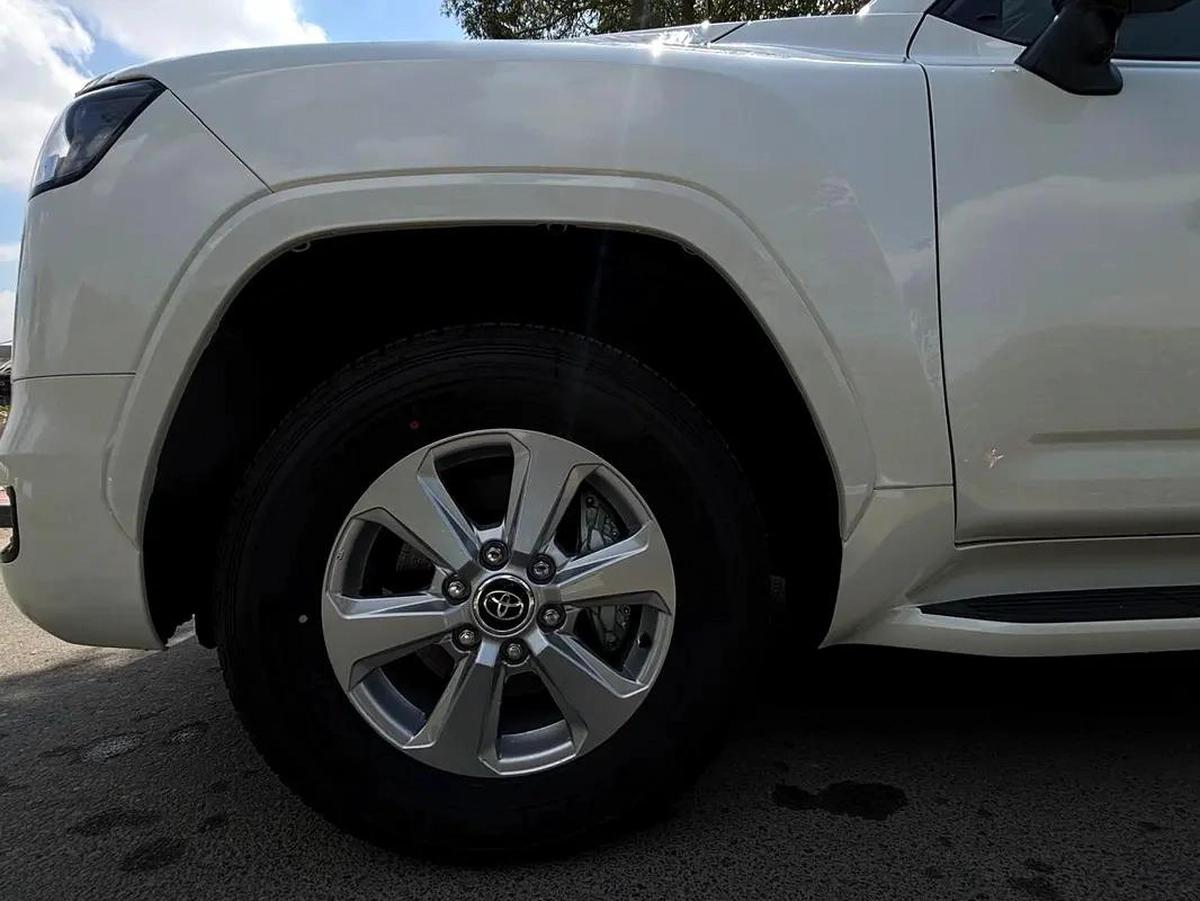 Toyota Land Cruiser GXR 3.5 L twin turbo 2026 - GCC Specs - Brand New!-12-12