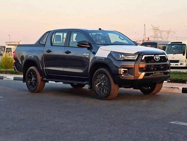 Toyota Hilux ADVENTURE | 4.0L V6 PETROL | PUSH START | 360 CAMERA | 18 AWHEELS WITH ROLL BAR | AUTO A.C (CODE #