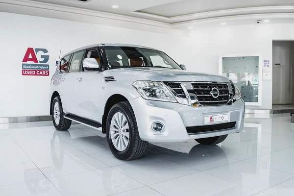5.6 L LE TITANIUM | 1 OWNER | GCC |