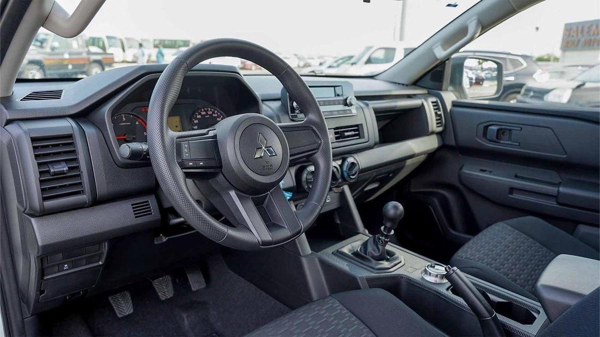 Mitsubishi L200 Brand New 2026 Mitsubishi L200 GLX (C79) 2.5L Pick-Up – GCC | Export Only-3-3