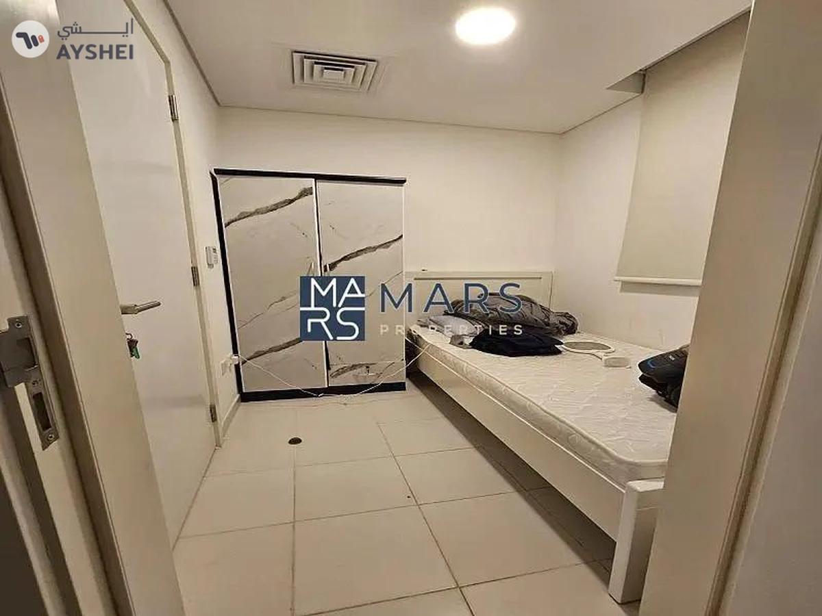 A spacious villa in Nasma - Luxury living in a tranquil community.-6-6