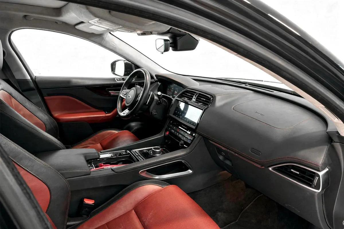 AED 1,547 / Monthly l 0% Downpayment l R-Sport l 1 Year Warranty-10-10