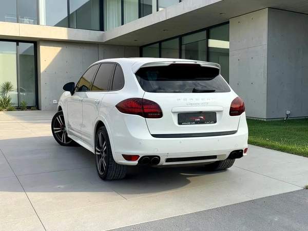 PORSCHE CAYENNE GTS | 4.8L V8 – 420 BHP | 2013 | GCC SPECS