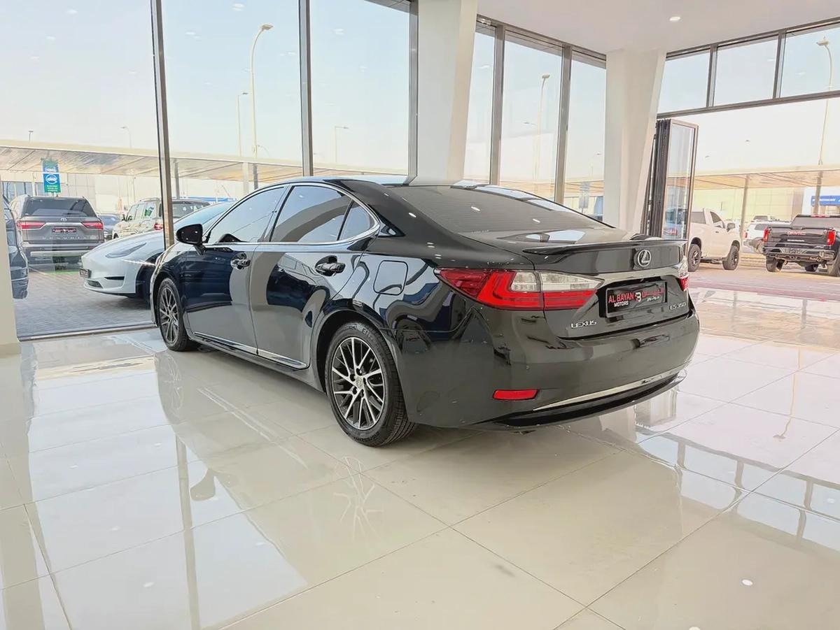 لكزس ES350 فل اوبشن دبه كهربا اسود / بيج خليجي 2017 Lexus ES 350 - GCC Specs-3-3