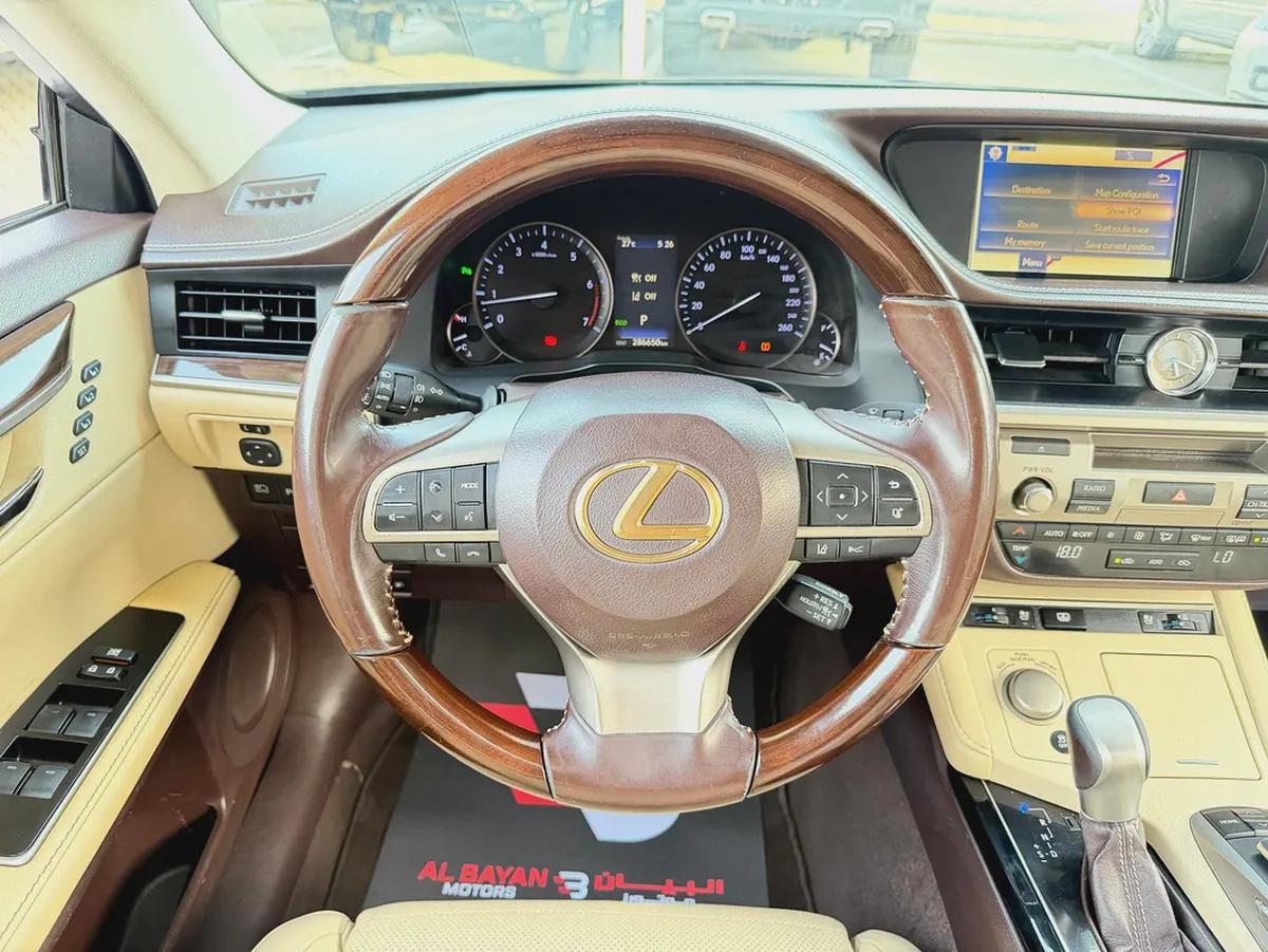 لكزس ES350 فل اوبشن دبه كهربا اسود / بيج خليجي 2017 Lexus ES 350 - GCC Specs-10-10