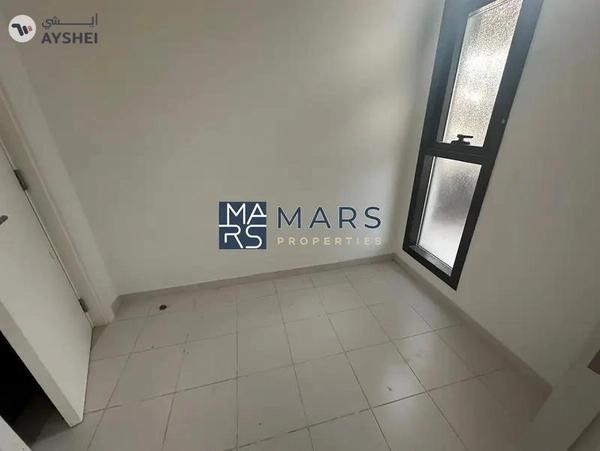 Lavish 4 Bedrooms Townhouse is Second Phase Corner unit is available for Sales