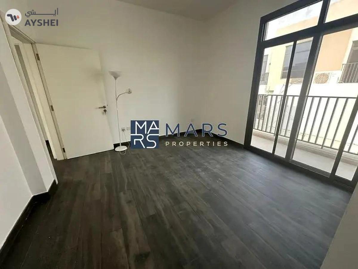 Lavish 4 Bedrooms Townhouse is Second Phase Corner unit is available for Sales-15-15