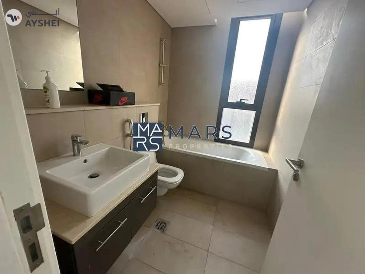 Lavish 4 Bedrooms Townhouse is Second Phase Corner unit is available for Sales-0-landscape