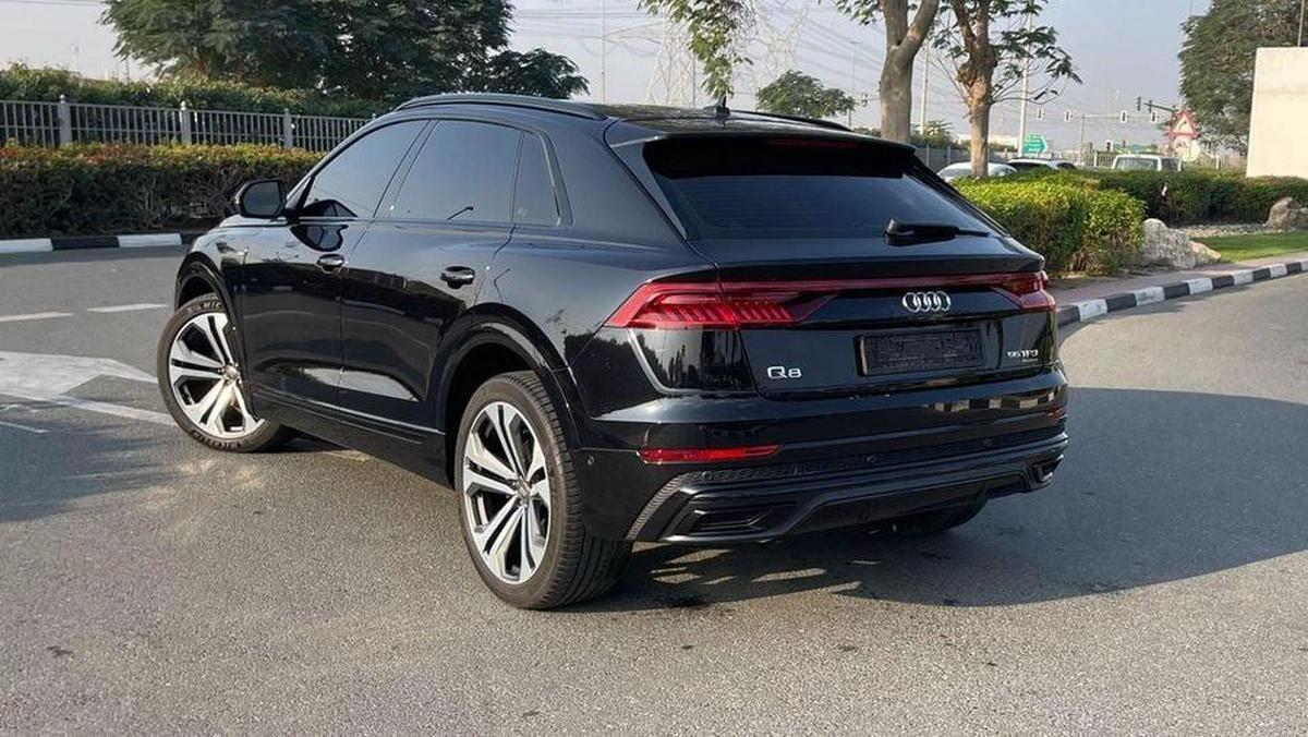 Audi Q8 55 TFSI quattro S-Line 3.0L (340 HP) -Al Nabooda-4-4