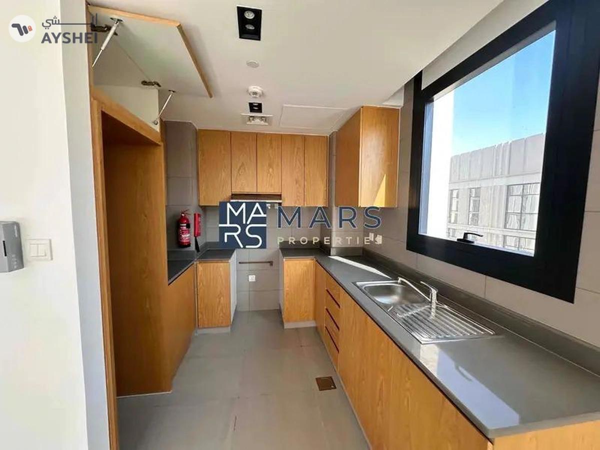 Brand new one bhk with balcony and two washroom-10-10