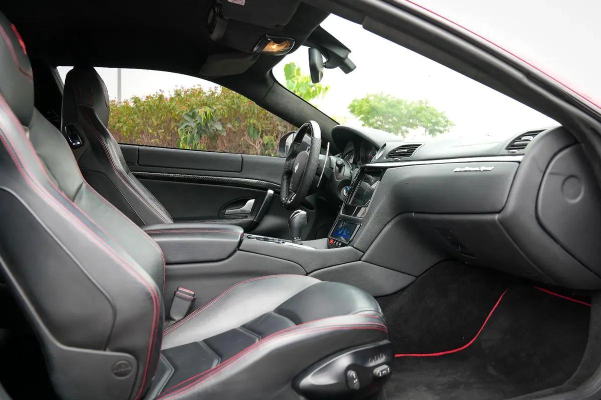 Maserati GranTurismo Sport 2014 GCC Specs-18-18