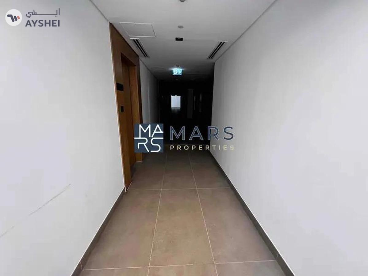 Luxurious brand new one bedroom with all facilities available-15-15