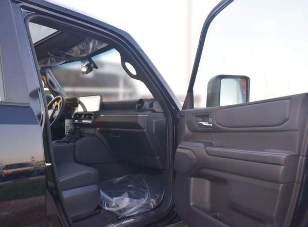 Toyota Prado TOYOTA-PRADO 2.8L ADV