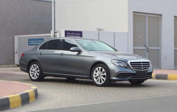Mercedes-Benz E-Class E 300 2018 - Korean Specs - Excellent Condition