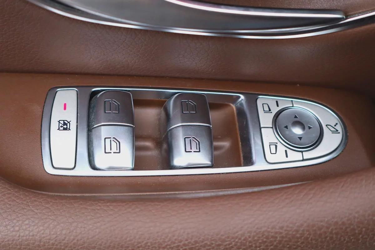Mercedes-Benz E-Class E 300 2018 - Korean Specs - Excellent Condition-9-9