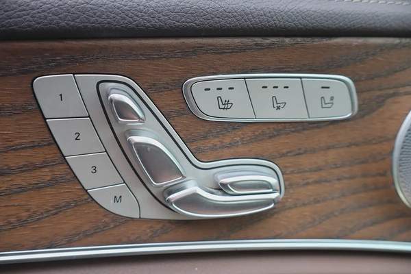 Mercedes-Benz E-Class E 300 2018 - Korean Specs - Excellent Condition