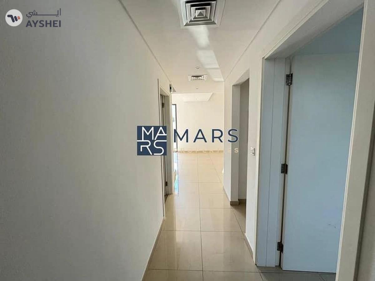 4 BR Corner Villa | Luxury Community | Best Price | Ready to Move In-0-landscape