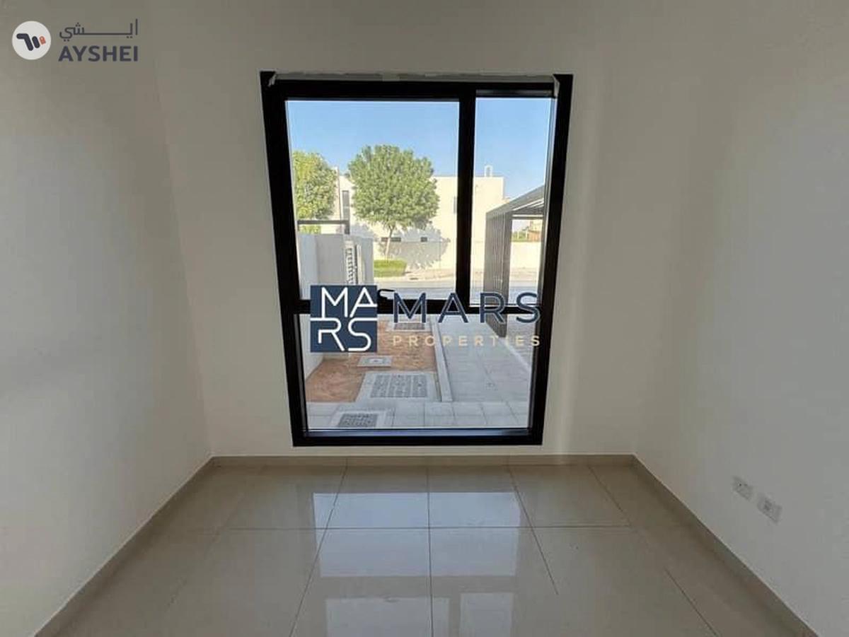 4 BR Corner Villa | Luxury Community | Best Price | Ready to Move In-2-2