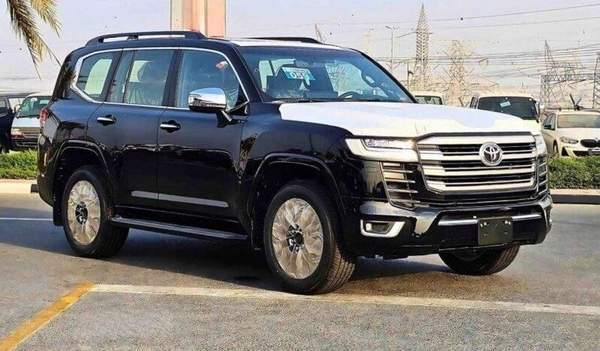 Toyota Land Cruiser Toyota land cruiser VX 3.5L PETROL MY2025 V6 FOR EXPORT ONLY.