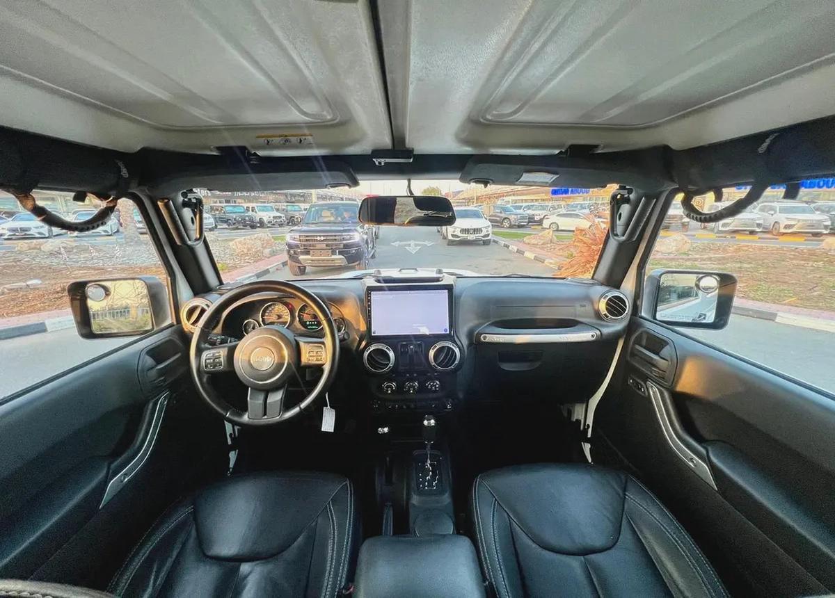 GCC Specs 2015 Jeep Wrangler Sahara - Ready for Adventure!-11-11