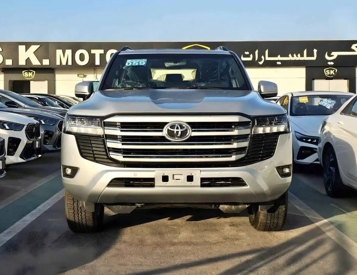 Toyota Land Cruiser GXR BASIC / 4.0L PETROL V6 / SUNROOF / LEATHER WITH DRIVER POWER SEAT-4-4