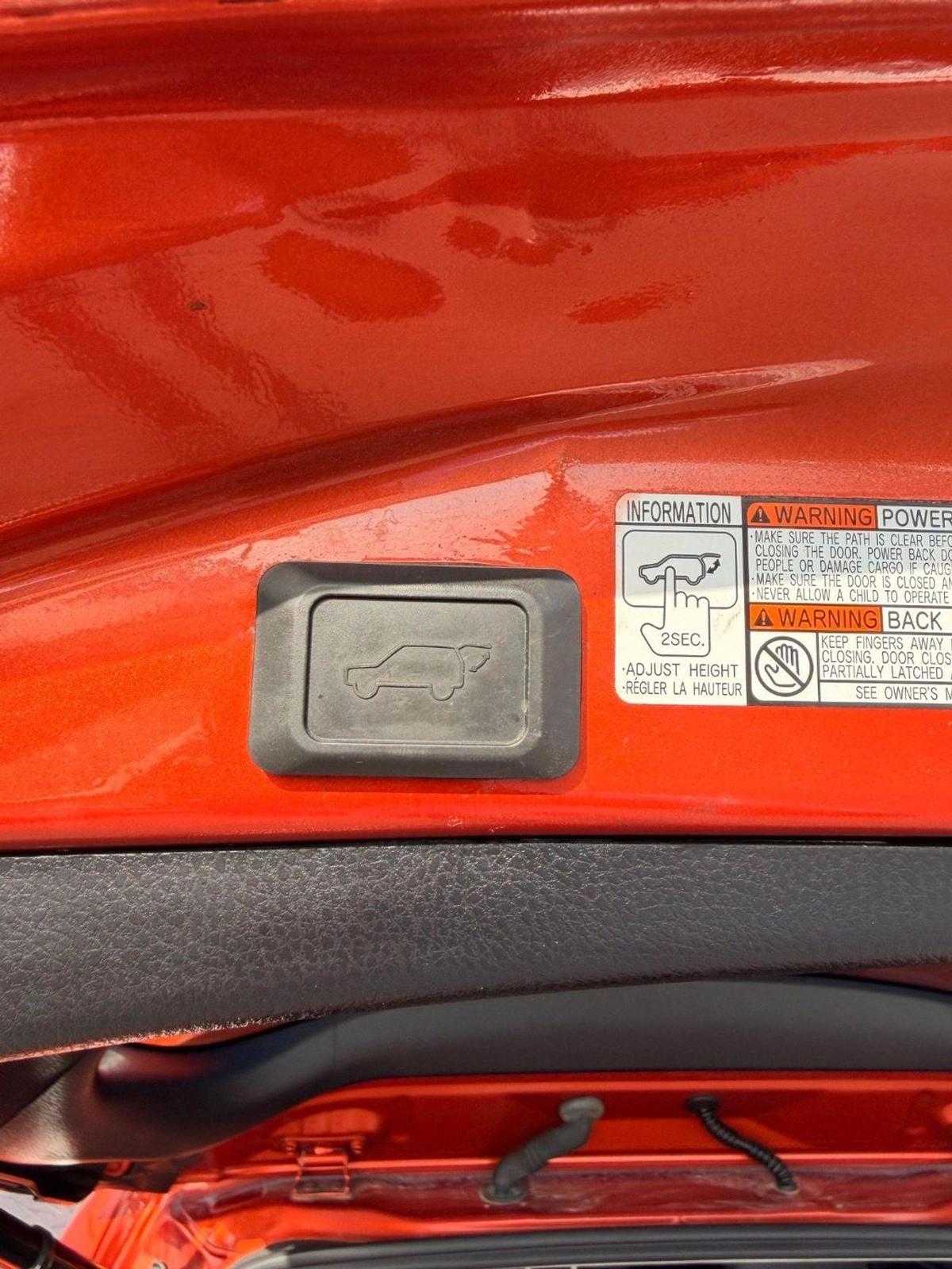Toyota RAV4 XLE 2.5L sunroof, leather seats full option-19-19