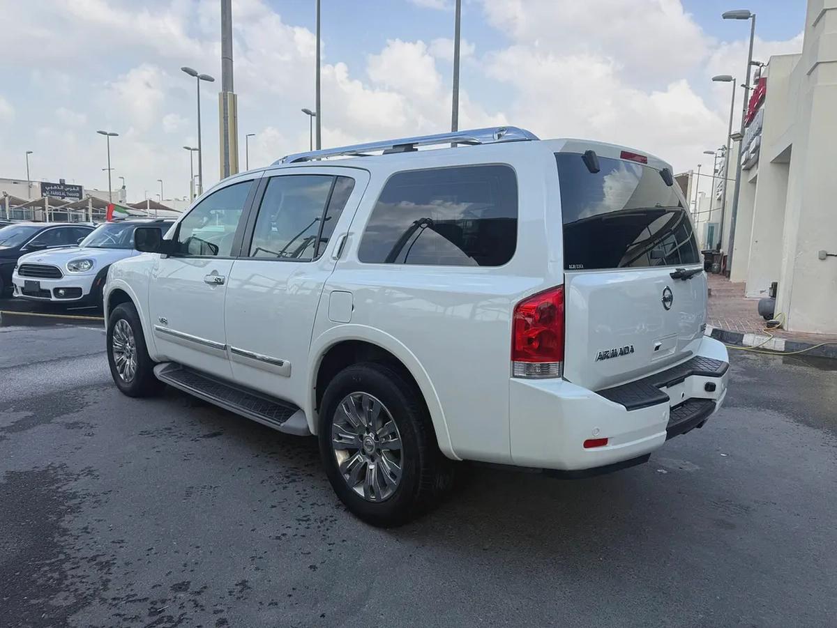 Nissan Armada LE GCC original paint accident free excellent condition-5-5