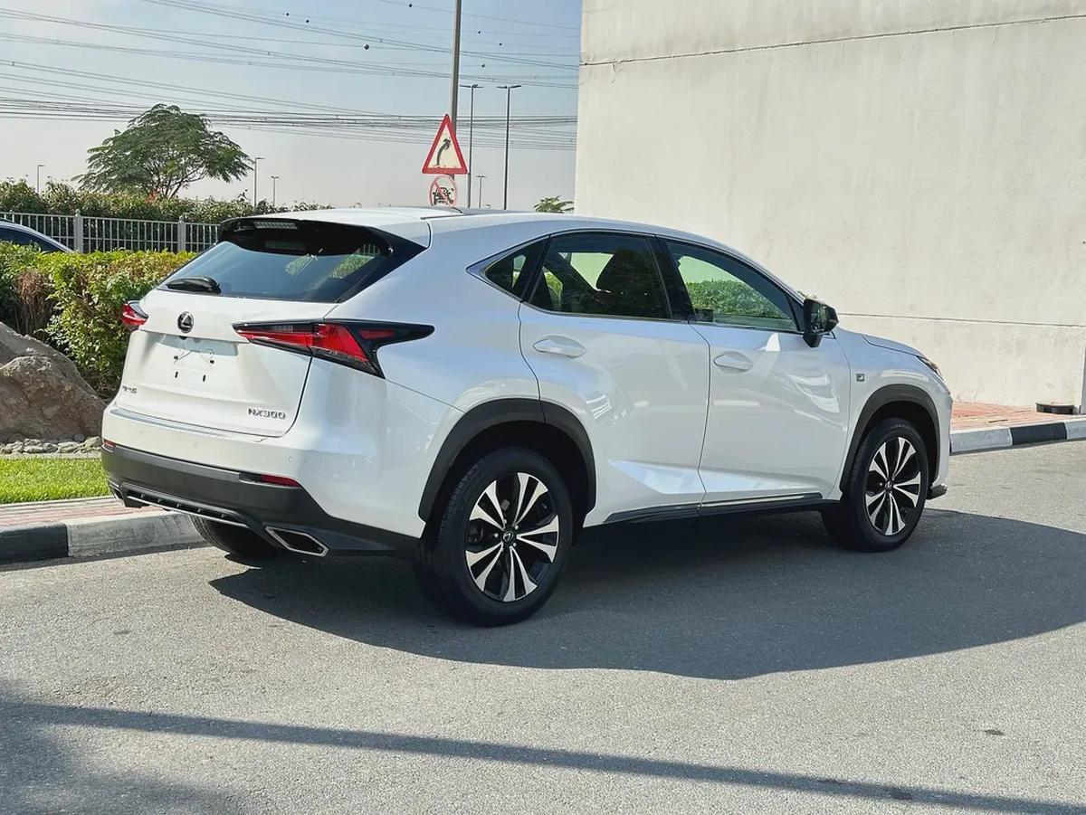 Lexus NC300 2019 GCC-3-3