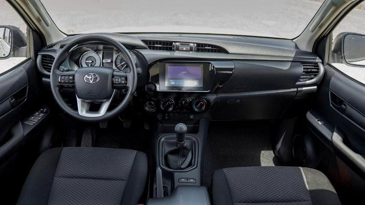 Toyota Hilux HILUX 2.4L MED OPTION DIESEL 2024-9-9