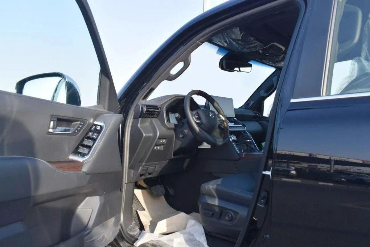 Toyota Land Cruiser land cruiser VX hybrid 2025 3.5L-14-14