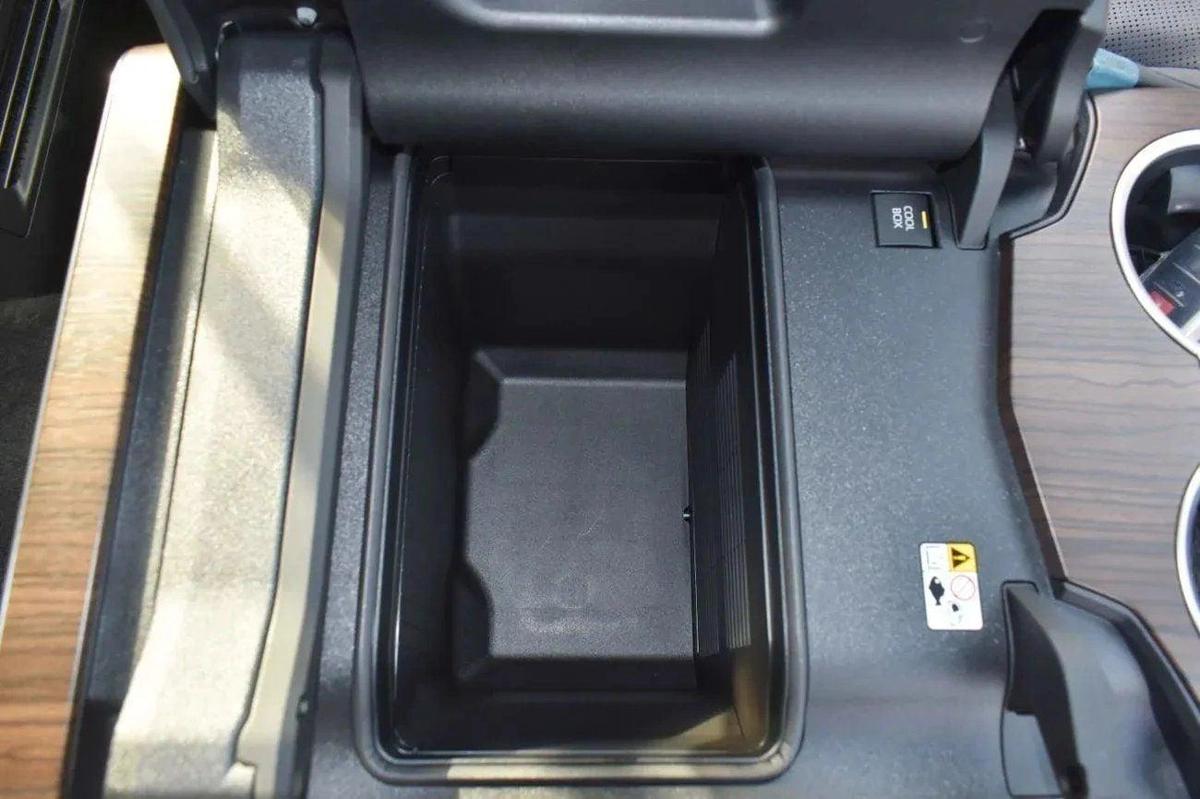 Toyota Land Cruiser land cruiser VX hybrid 2025 3.5L-24-24