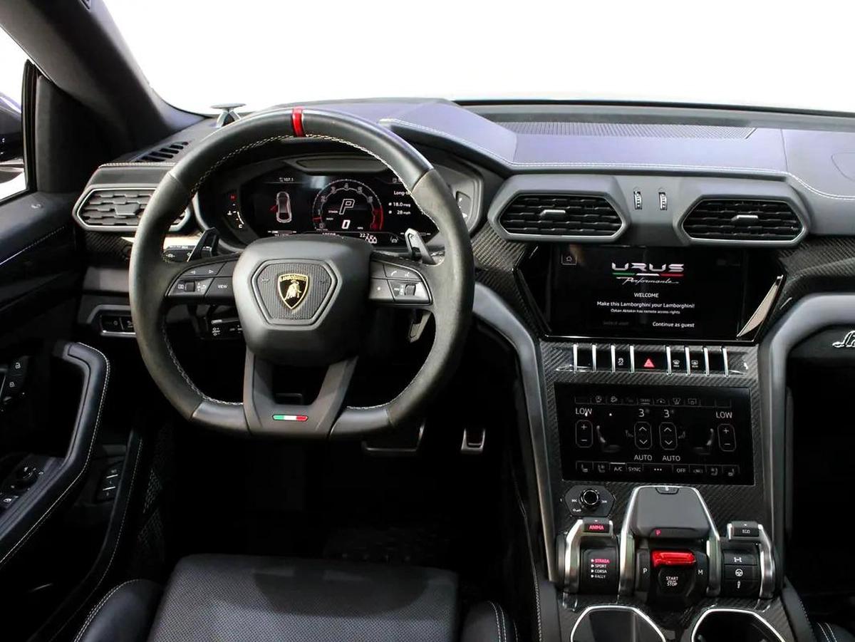 2024 - Lamborghini Urus Performante - V8-9-9